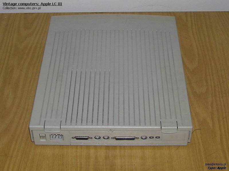 Apple LC III - 04.jpg